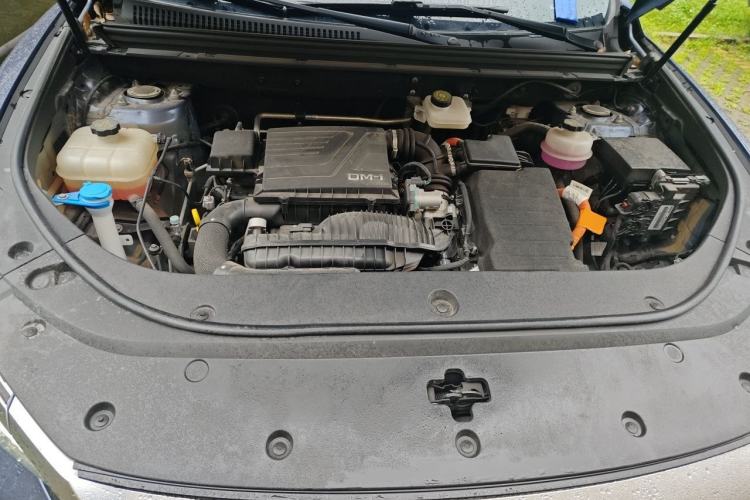 Used BYD Song Pro New Energy 2023 Champion Edition DM-i 71KM Beyond Model Engine Bay