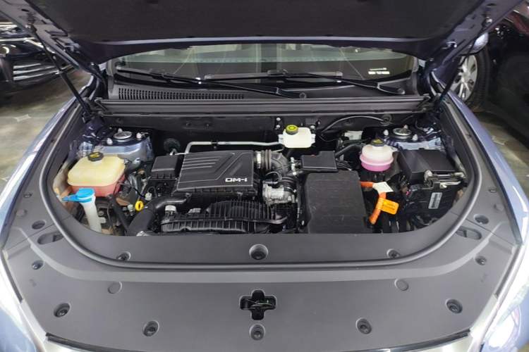 Used BYD Song Pro New Energy 2023 Champion Edition DM-i 71KM Leading Model Engine Bay