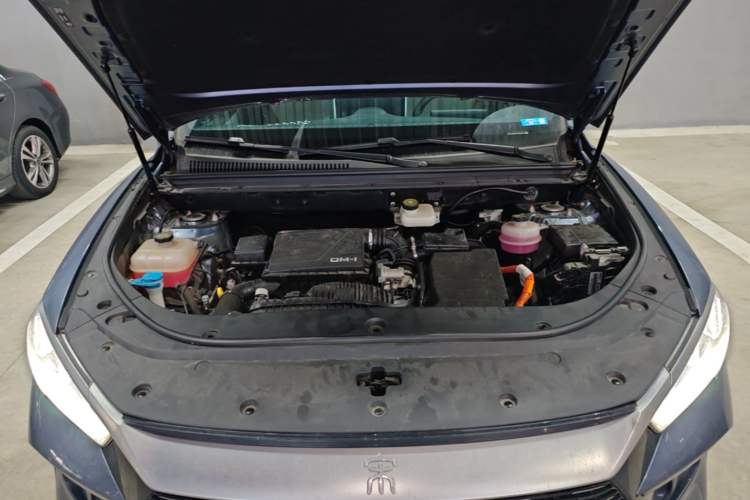 Used BYD Song Pro New Energy 2023 Champion Edition DM-i 71KM Beyond Model Engine Bay