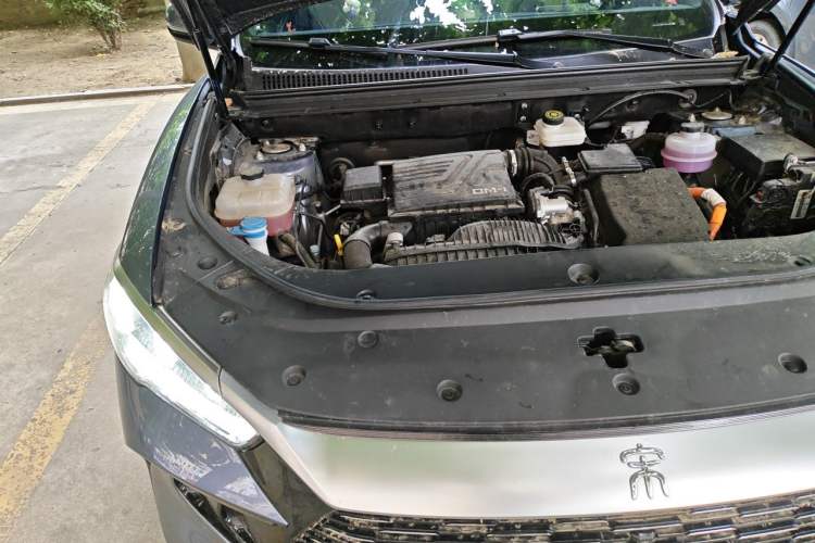 Used BYD Song Pro New Energy 2023 Champion Edition DM-i 110KM Beyond Model Engine Bay Right