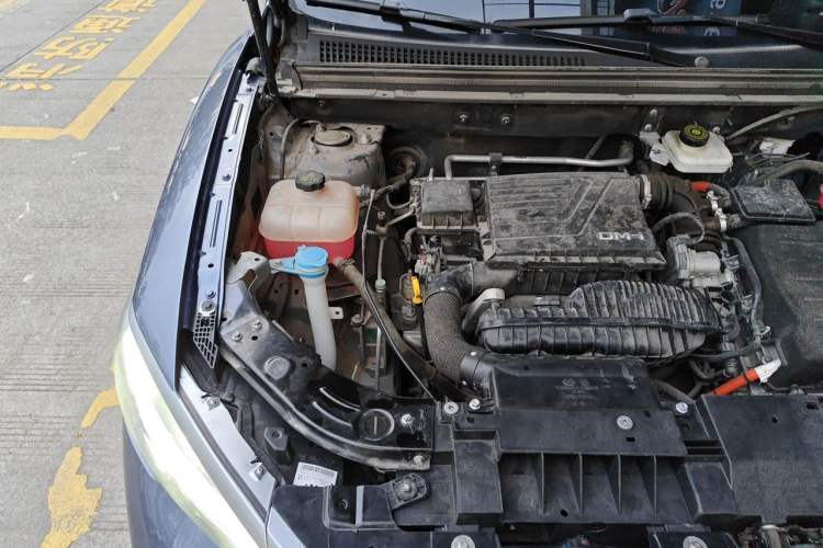 Used BYD Song Pro New Energy 2023 Champion Edition DM-i 110KM Beyond Model Engine Bay Right
