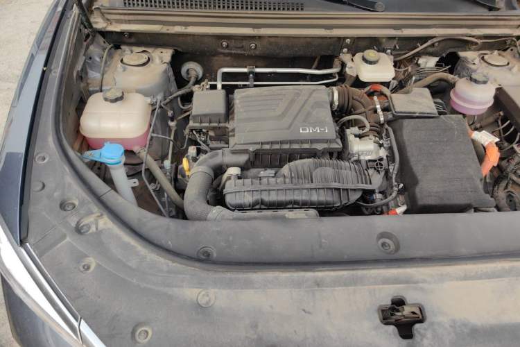 Used BYD Song Pro New Energy 2023 Champion Edition DM-i 110KM Beyond Model Engine Bay Right