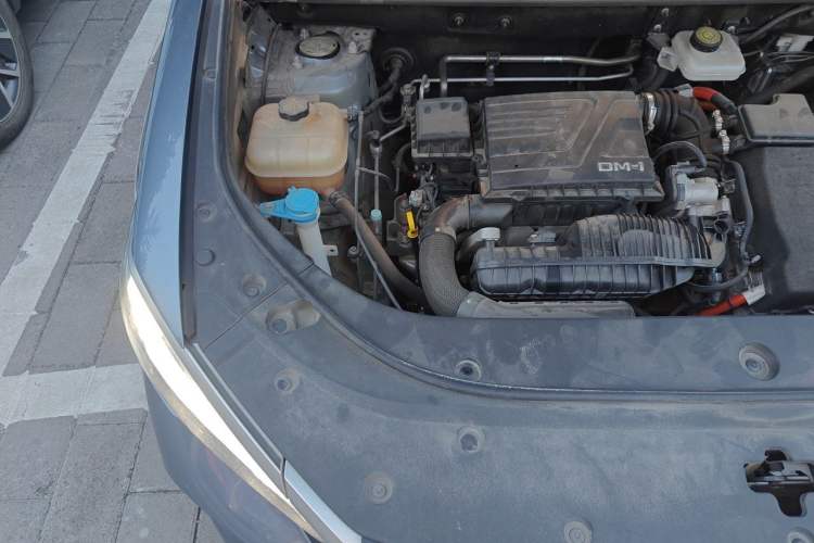 Used BYD Song Pro New Energy 2023 Champion Edition DM-i 71KM Leading Model Engine Bay Right