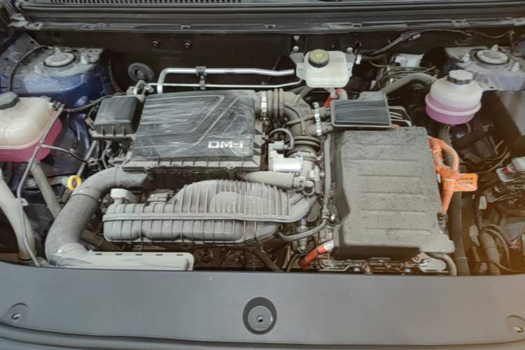 Used BYD Song Pro New Energy 2023 Champion Edition DM-i 110KM Excellence Model Engine Bay