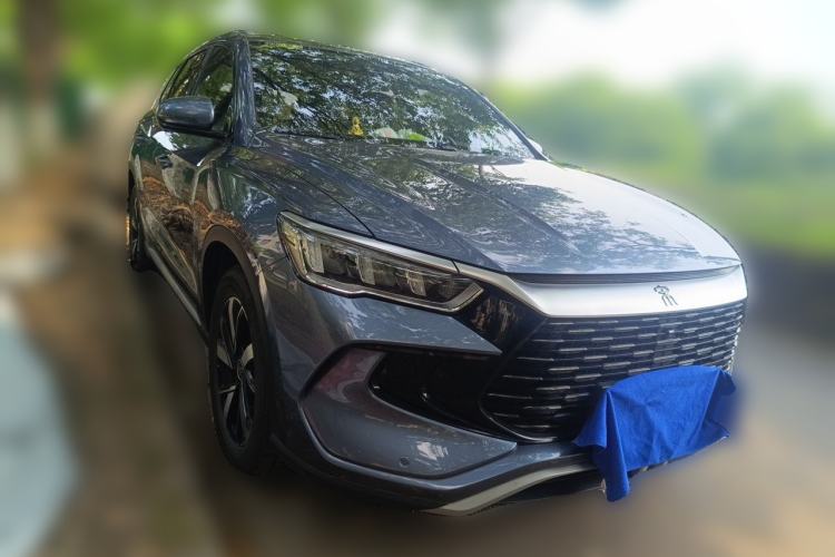 Used BYD Song Pro New Energy 2023 Champion Edition DM-i 110KM Beyond Model Front Right 45 Deg