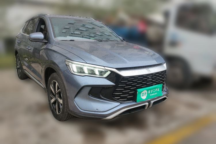 Used BYD Song Pro New Energy 2023 Champion Edition DM-i 71KM Leading Model Front Right 45 Deg