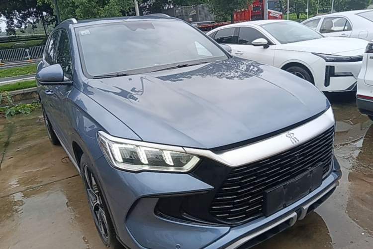 Used BYD Song Pro New Energy 2023 Champion Edition DM-i 110KM Excellence Model Front Right 45 Deg
