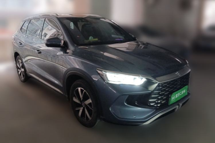 Used BYD Song Pro New Energy 2023 Champion Edition DM-i 71KM Leading Model Front Right 45 Deg