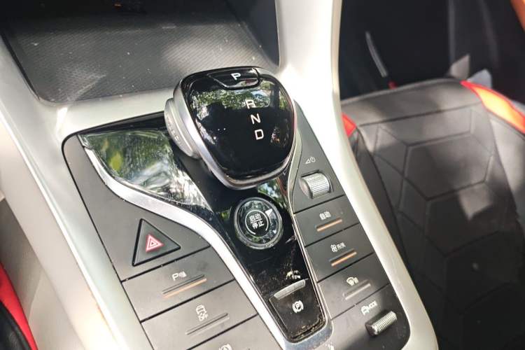 Used BYD Song Pro New Energy 2023 Champion Edition DM-i 110KM Beyond Model Gear Lever