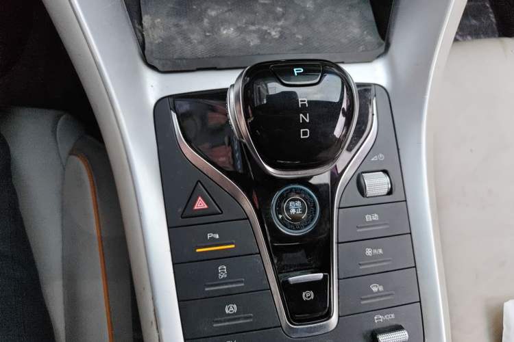 Used BYD Song Pro New Energy 2023 Champion Edition DM-i 110KM Beyond Model Gear Lever