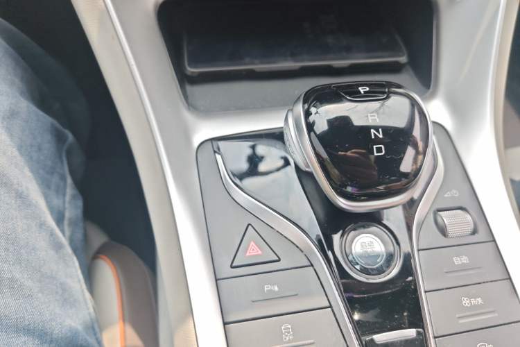 Used BYD Song Pro New Energy 2023 Champion Edition DM-i 110KM Beyond Model Gear Lever