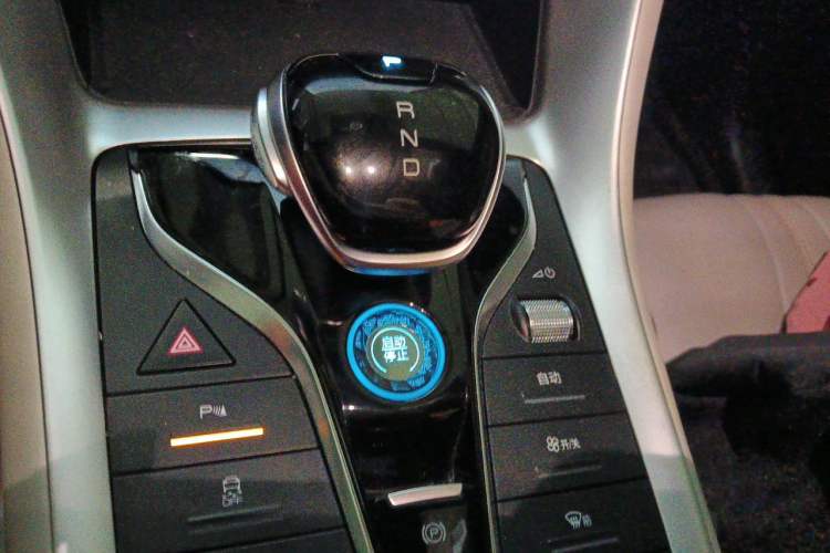 Used BYD Song Pro New Energy 2023 Champion Edition DM-i 110KM Beyond Model Gear Lever