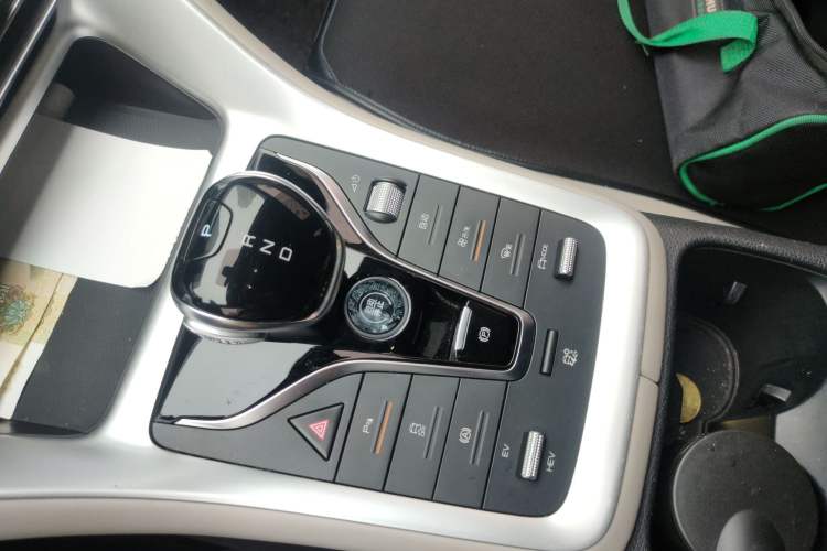 Used BYD Song Pro New Energy 2023 Champion Edition DM-i 71KM Leading Model Gear Lever