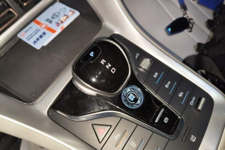 Used BYD Song Pro New Energy 2023 Champion Edition DM-i 110KM Beyond Model Gear Lever