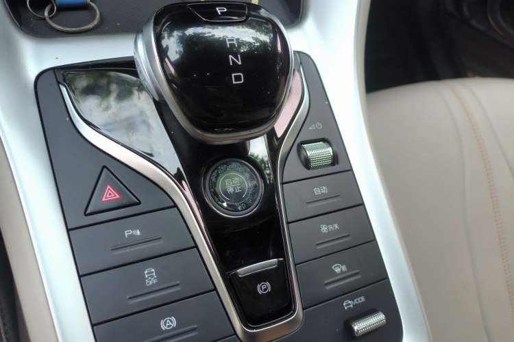 Used BYD Song Pro New Energy 2023 Champion Edition DM-i 110KM Beyond Model Gear Lever