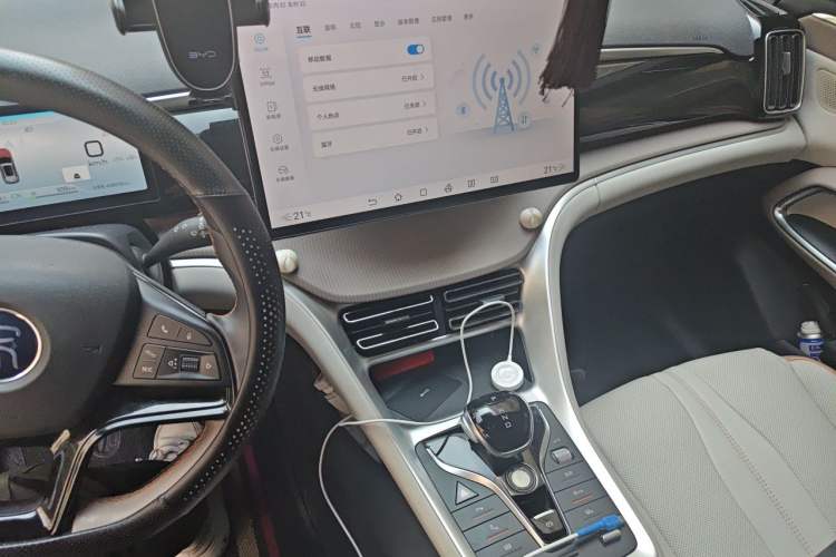 Used BYD Song Pro New Energy 2023 Champion Edition DM-i 110KM Excellence Model Gear Lever