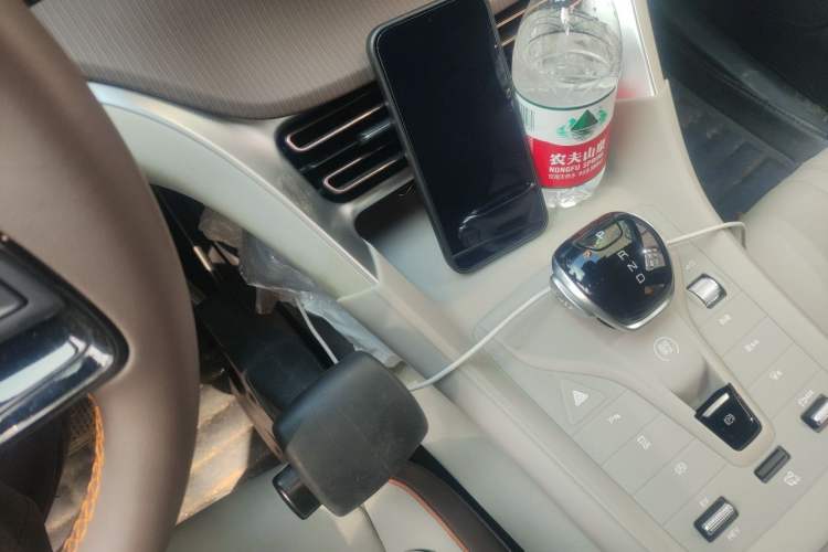 Used BYD Song Pro New Energy 2023 Champion Edition DM-i 110KM Beyond Model Gear Lever