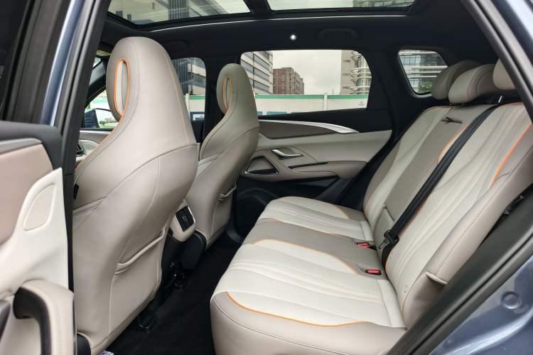 Used BYD Song Pro New Energy 2023 Champion Edition DM-i 110KM Excellence Model Interior 2