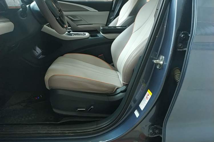 Used BYD Song Pro New Energy 2023 Champion Edition DM-i 110KM Excellence Model Left Front Seat