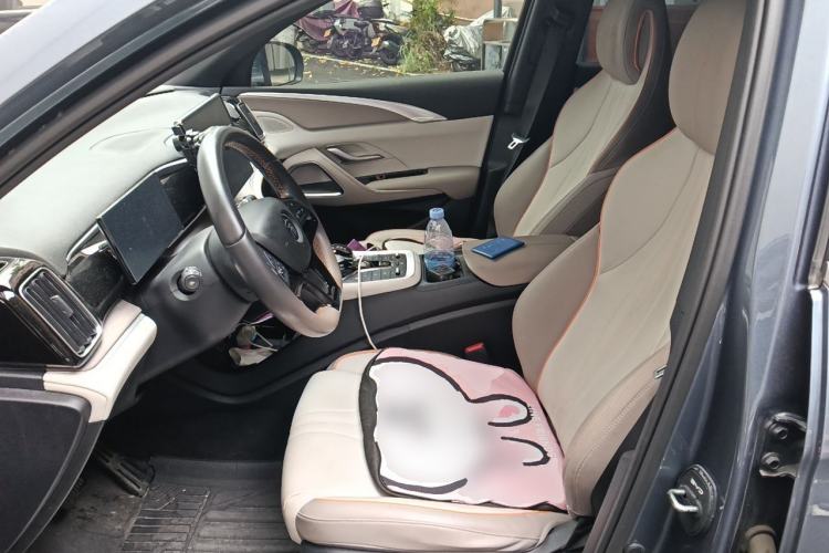 Used BYD Song Pro New Energy 2023 Champion Edition DM-i 71KM Beyond Model Left Front Seat