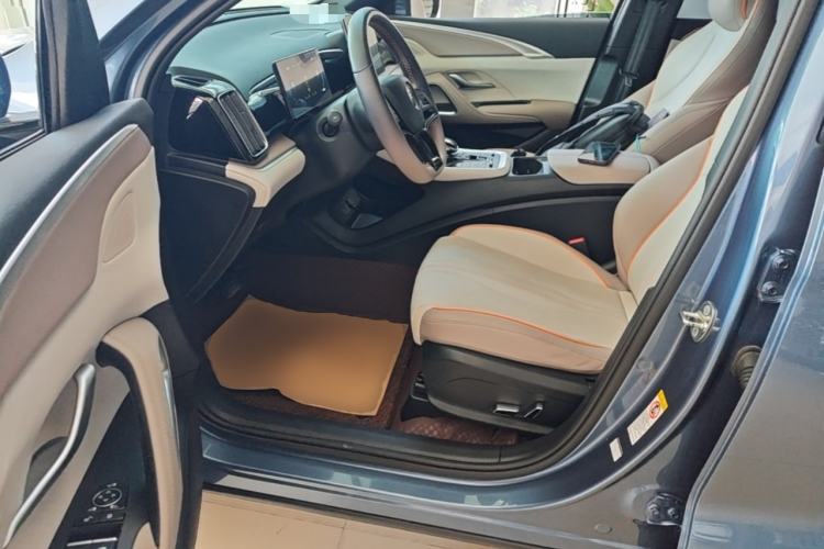 Used BYD Song Pro New Energy 2023 Champion Edition DM-i 71KM Leading Model Left Front Seat