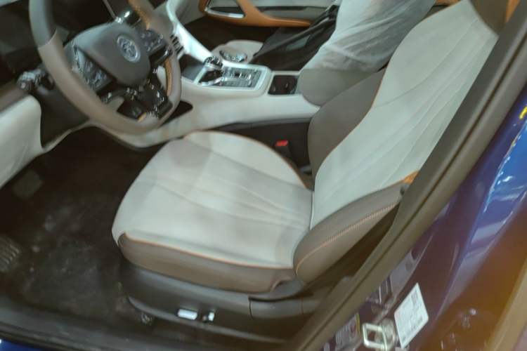 Used BYD Song Pro New Energy 2023 Champion Edition DM-i 110KM Excellence Model Left Front Seat