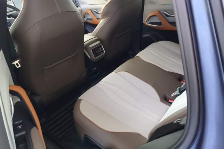 Used BYD Song Pro New Energy 2023 Champion Edition DM-i 110KM Excellence Model Left Rear Seat