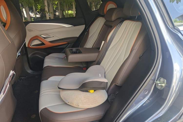 Used BYD Song Pro New Energy 2023 Champion Edition DM-i 110KM Excellence Model Left Rear Seat