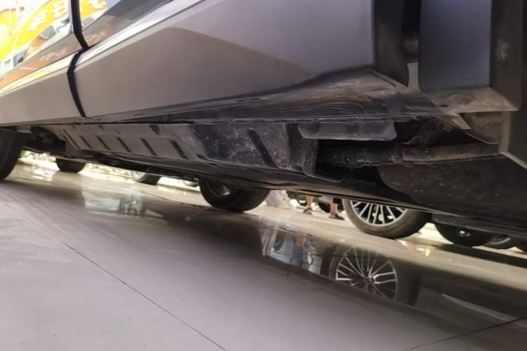 Used BYD Song Pro New Energy 2023 Champion Edition DM-i 110KM Excellence Model Left Side Sill