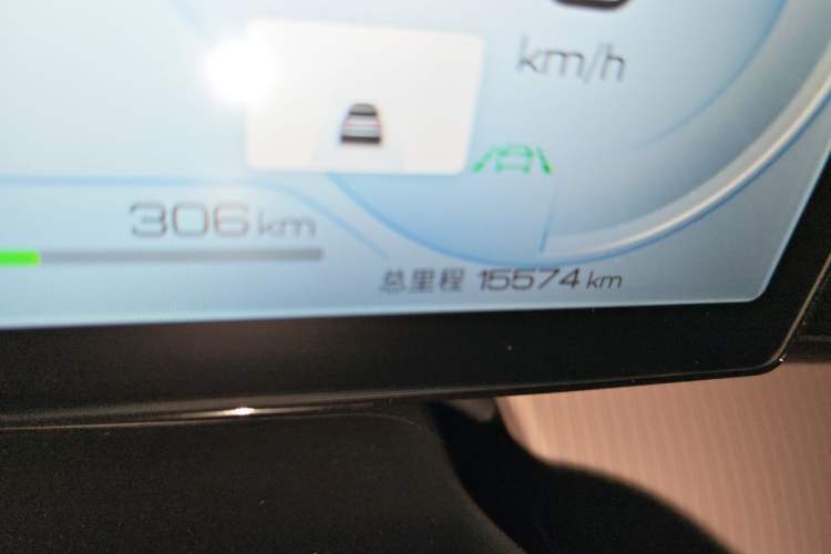 Used BYD Song Pro New Energy 2023 Champion Edition DM-i 110KM Excellence Model Odometer Close Up