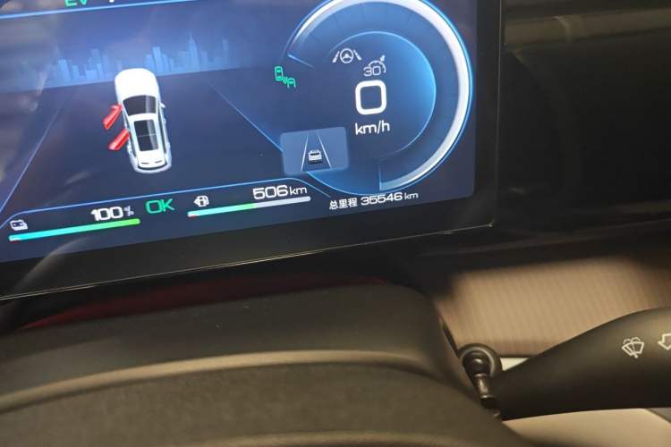 Used BYD Song Pro New Energy 2023 Champion Edition DM-i 110KM Excellence Model Odometer Close Up