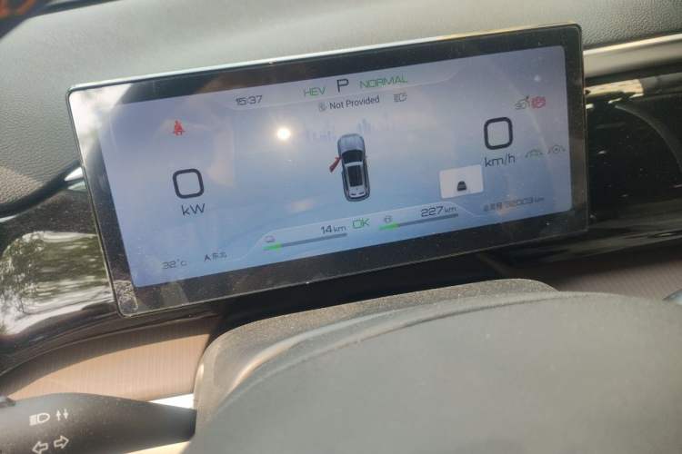 Used BYD Song Pro New Energy 2023 Champion Edition DM-i 110KM Beyond Model Odometer Close Up
