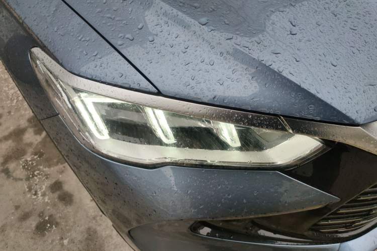 Used BYD Song Pro New Energy 2023 Champion Edition DM-i 71KM Leading Model Right Front Headlight