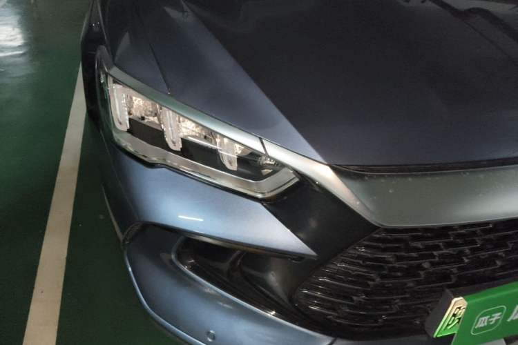 Used BYD Song Pro New Energy 2023 Champion Edition DM-i 110KM Beyond Model Right Front Headlight