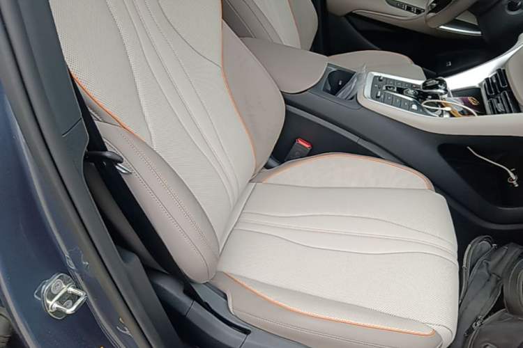Used BYD Song Pro New Energy 2023 Champion Edition DM-i 110KM Excellence Model Right Front Seat