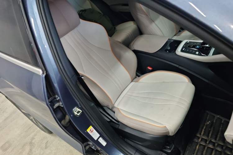 Used BYD Song Pro New Energy 2023 Champion Edition DM-i 71KM Beyond Model Right Front Seat