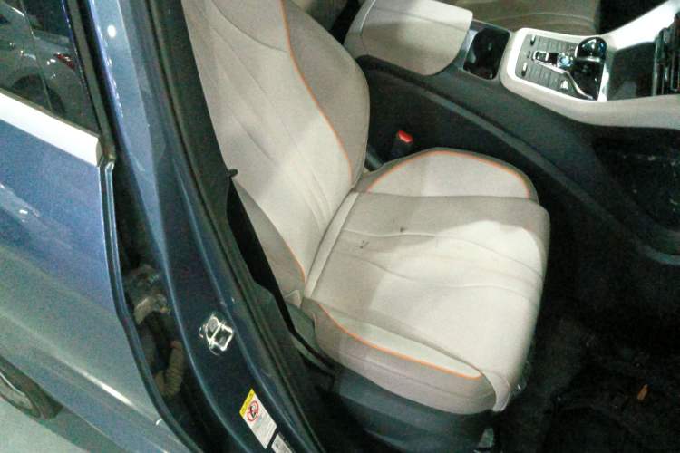 Used BYD Song Pro New Energy 2023 Champion Edition DM-i 71KM Navigation Model Right Front Seat