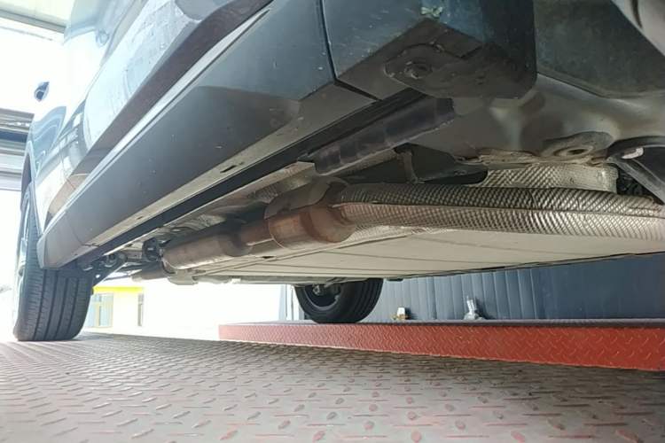 Used BYD Song Pro New Energy 2023 Champion Edition DM-i 110KM Excellence Model Right Side Sill