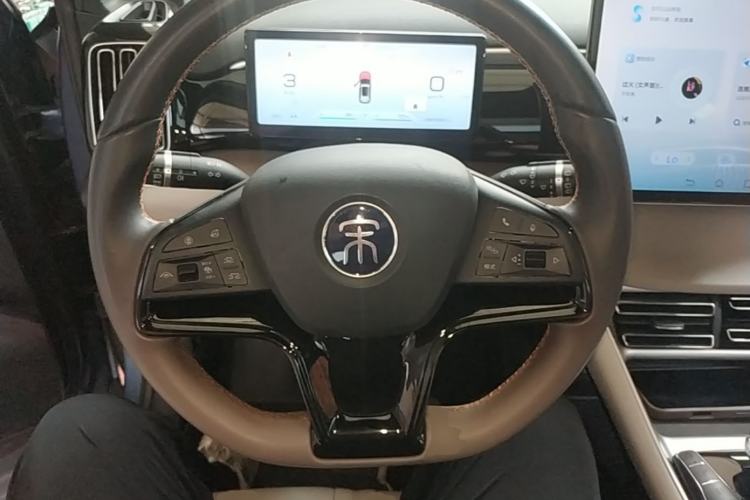Used BYD Song Pro New Energy 2023 Champion Edition DM-i 110KM Excellence Model Steering Wheel