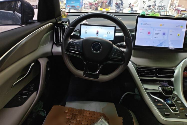 Used BYD Song Pro New Energy 2023 Champion Edition DM-i 110KM Beyond Model Steering Wheel
