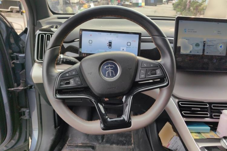 Used BYD Song Pro New Energy 2023 Champion Edition DM-i 110KM Beyond Model Steering Wheel