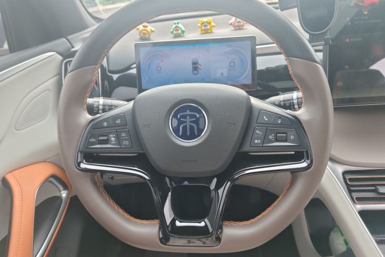 Used BYD Song Pro New Energy 2023 Champion Edition DM-i 110KM Beyond Model Steering Wheel