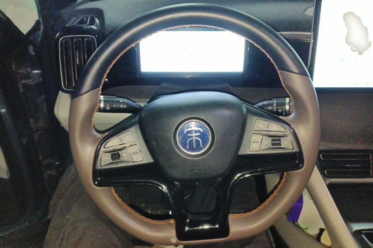 Used BYD Song Pro New Energy 2023 Champion Edition DM-i 110KM Beyond Model Steering Wheel