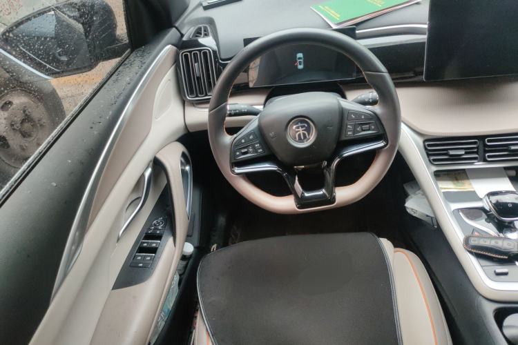 Used BYD Song Pro New Energy 2023 Champion Edition DM-i 71KM Leading Model Steering Wheel