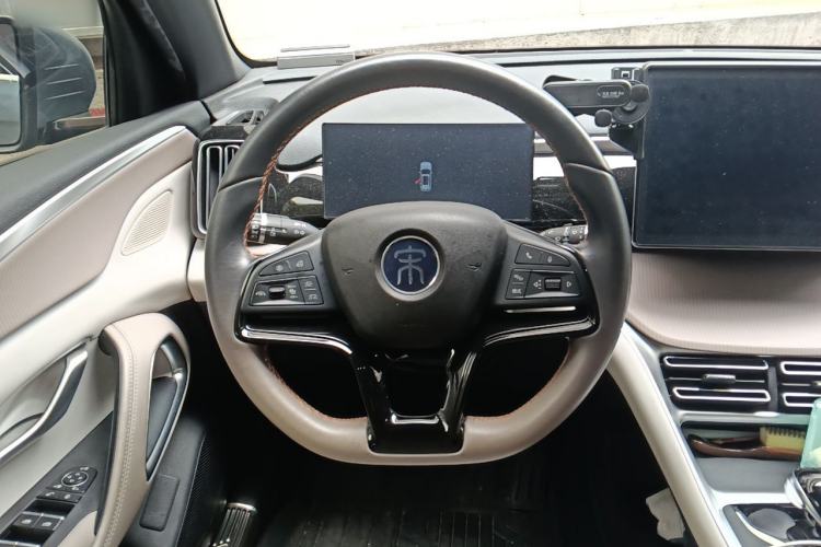 Used BYD Song Pro New Energy 2023 Champion Edition DM-i 71KM Beyond Model Steering Wheel