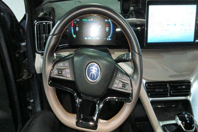 Used BYD Song Pro New Energy 2023 Champion Edition DM-i 71KM Navigation Model Steering Wheel