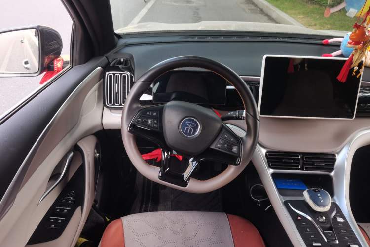 Used BYD Song Pro New Energy 2023 Champion Edition DM-i 71KM Beyond Model Steering Wheel