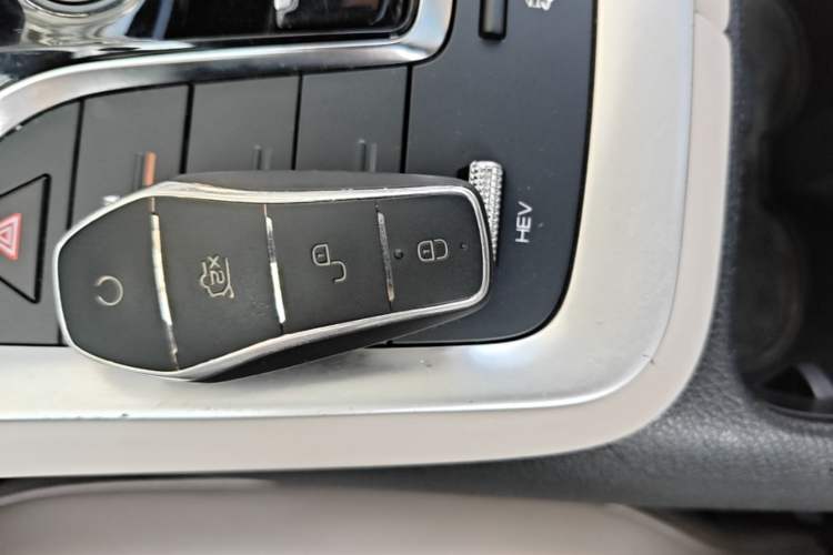 Used BYD Song Pro New Energy 2023 Champion Edition DM-i 110KM Beyond Model Vehicle Key