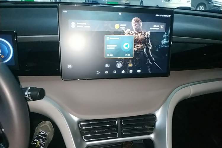Used BYD Song Pro New Energy 2023 Champion Edition DM-i 110KM Beyond Model Audio And AC Panel
