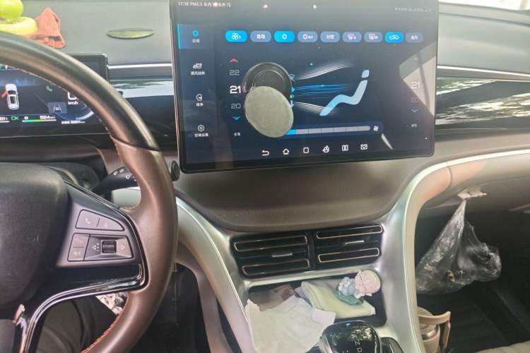 Used BYD Song Pro New Energy 2023 Champion Edition DM-i 110KM Excellence Model Audio And AC Panel